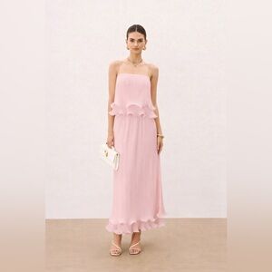 Commense Pink pleated set with ruffles featuring adjustable straps